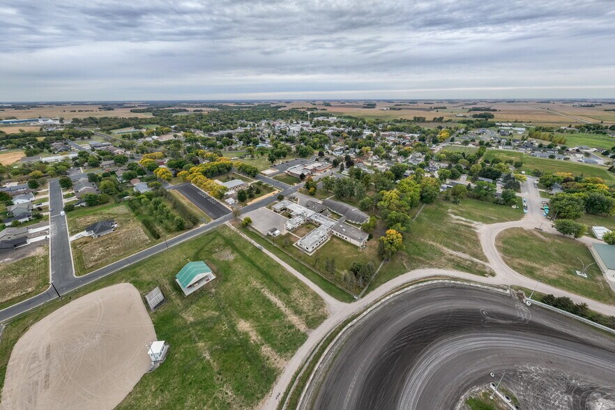 More Photos Of 411 7th Ave NW, Arlington Skilled Nursing Facility For Sale