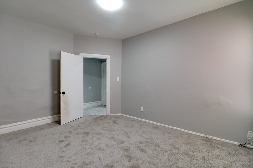 More Photos Of 1402 Granville Pl, Saint Louis Apartments For Sale