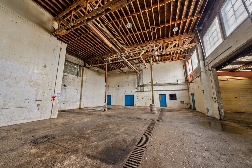More Photos Of 619 S Fir St, Medford Refrigeration Cold Storage For Sale