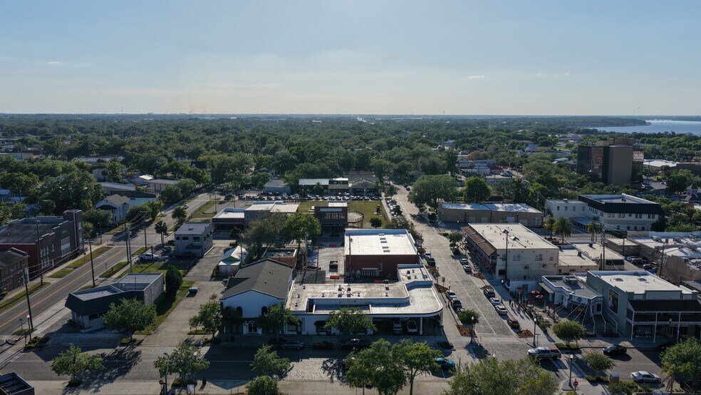 More Photos Of 201 Oak Ave, Sanford Storefront Retail Office For Lease