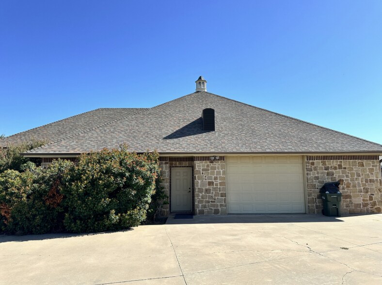 More Photos Of 441 Lone Star Dr, Abilene Office Residential For Sale