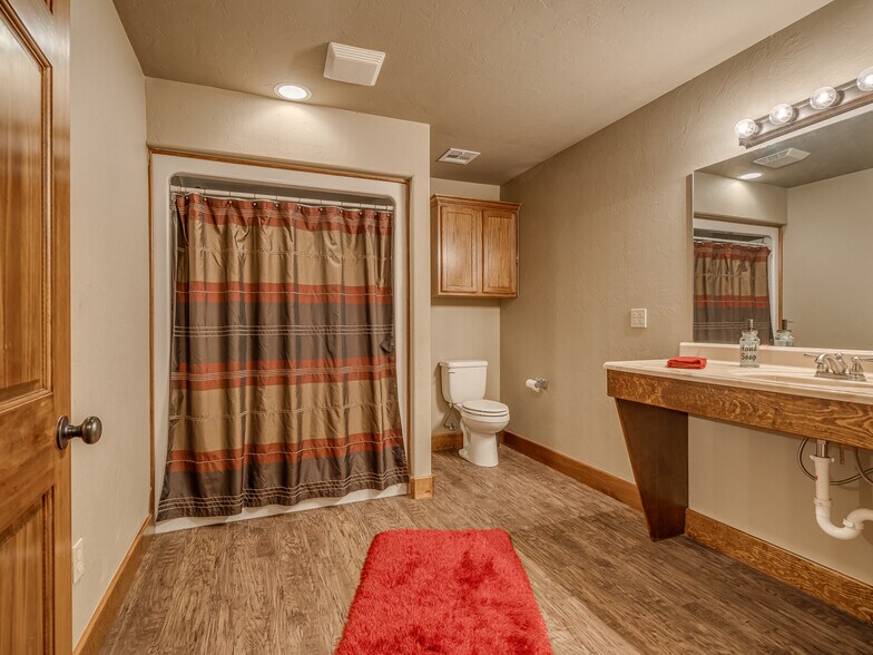 More Photos Of 341070 E 890 Rd, Chandler Lodge Meeting Hall For Sale