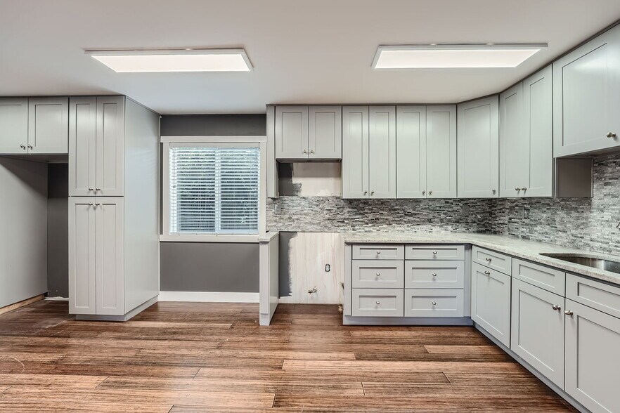 More Photos Of 2426-2428 S Federal Blvd, Denver Storefront Retail Office For Sale