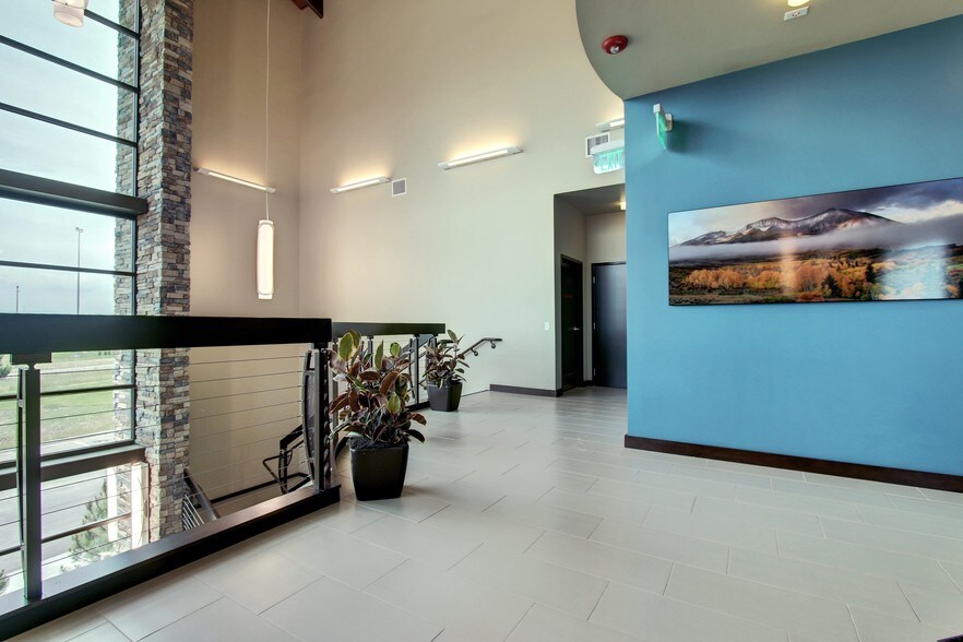 More Photos Of 195 Inverness Dr W, Englewood Medical For Lease