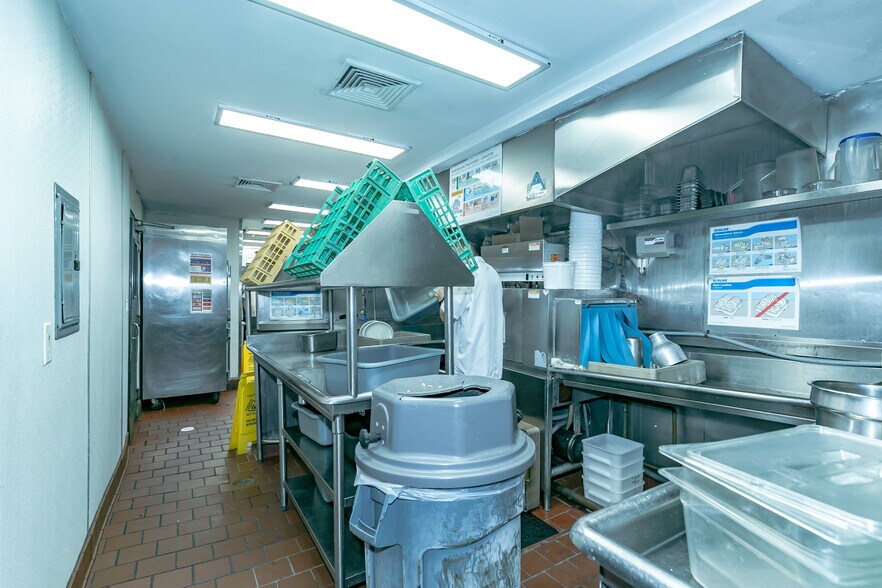 More Photos Of 254-02 Rockaway Blvd, Jamaica General Retail For Sale