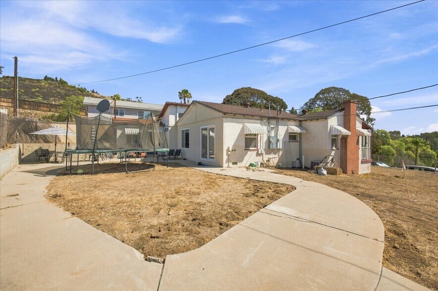 More Photos Of 3860 American Ave, La Mesa Multifamily For Sale