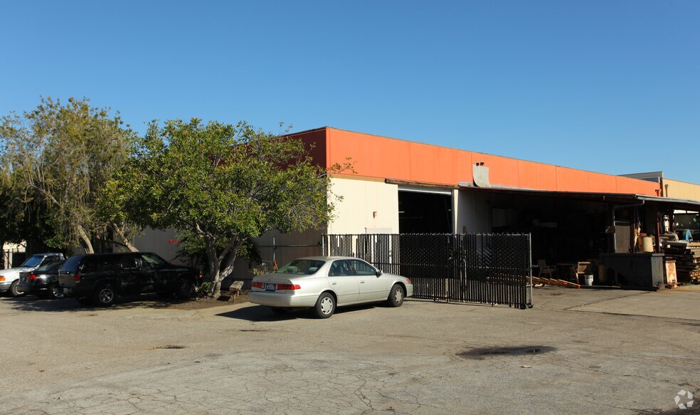 More Photos Of 13130 Arctic Cir, Santa Fe Springs Warehouse For Sale