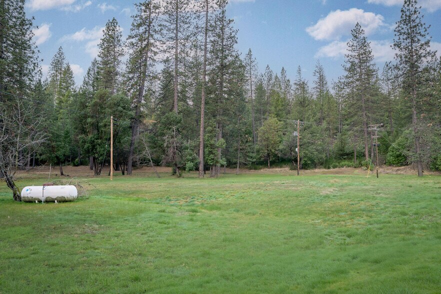 More Photos Of 16448 Highway 49, Camptonville General Retail For Sale