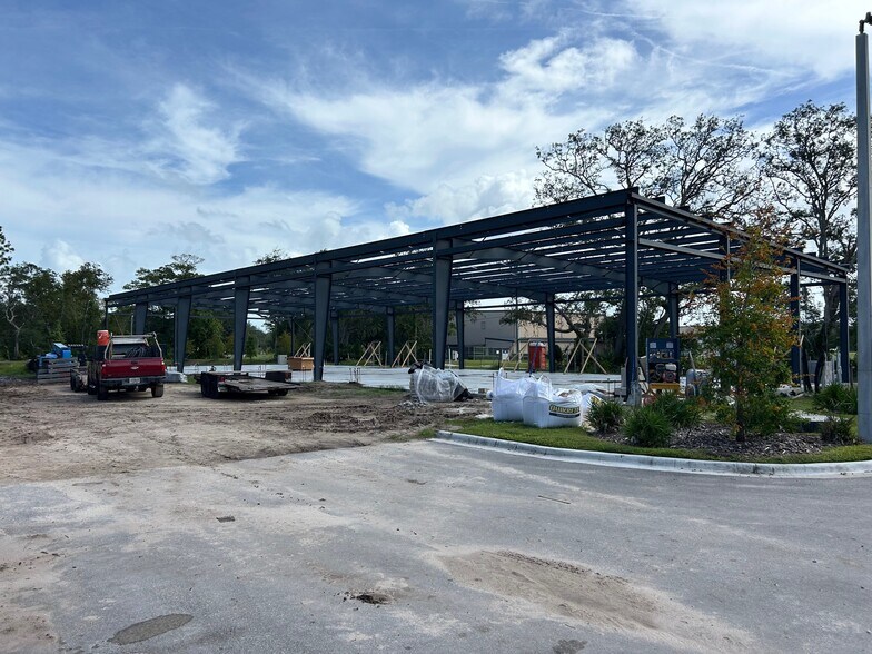 More Photos Of 5600 US Highway 1 N, Saint Augustine Showroom For Lease