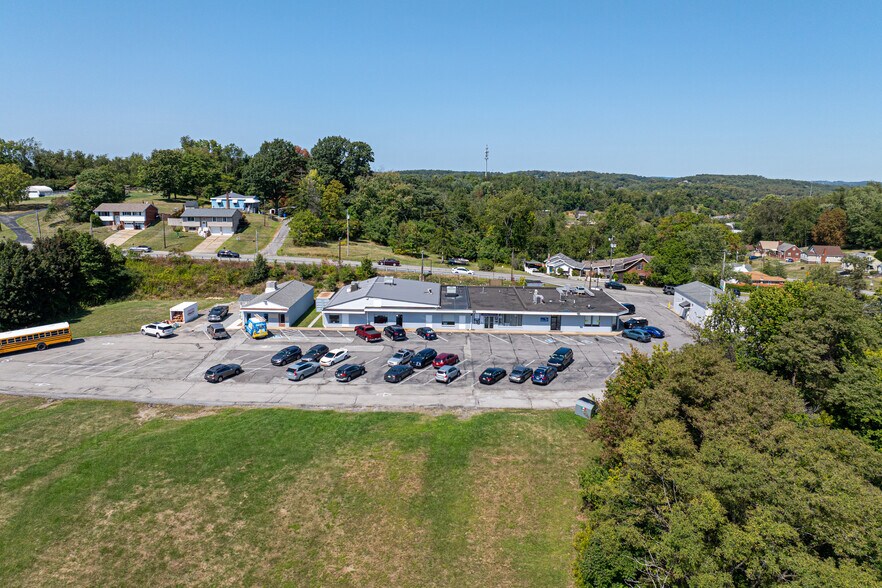 More Photos Of 605 Scenery Dr, Elizabeth Storefront Retail Office For Sale