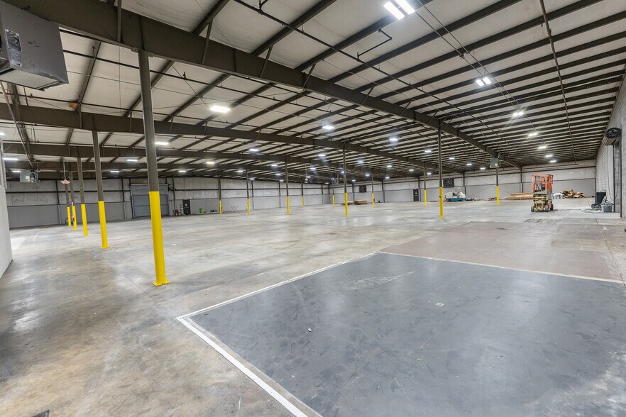More Photos Of 1125 Hayes Industrial Dr, Atlanta Warehouse For Sale
