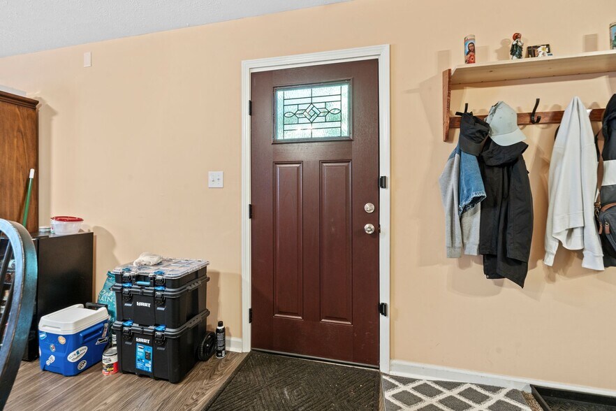 More Photos Of 808 Bypass Rd, Winchester Freestanding For Sale