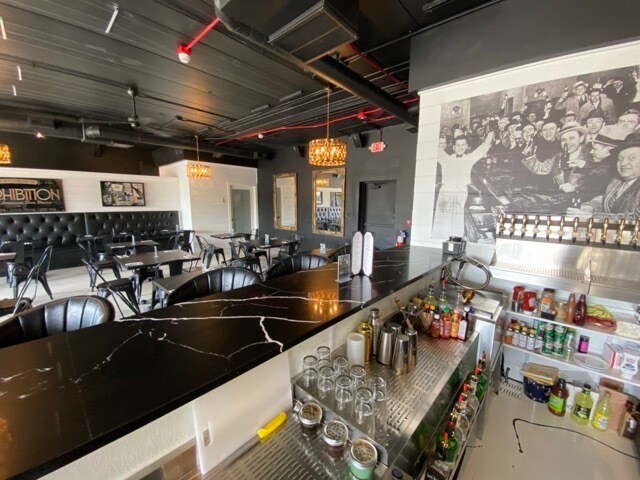 More Photos Of 314-330 S Main St, Bartlett Freestanding For Lease