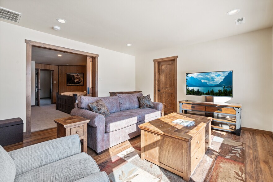 More Photos Of 1845 Hodgson Rd, Whitefish Hotel For Sale