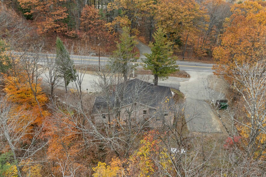 More Photos Of 136 Daniel Webster Hwy, Meredith General Retail For Sale