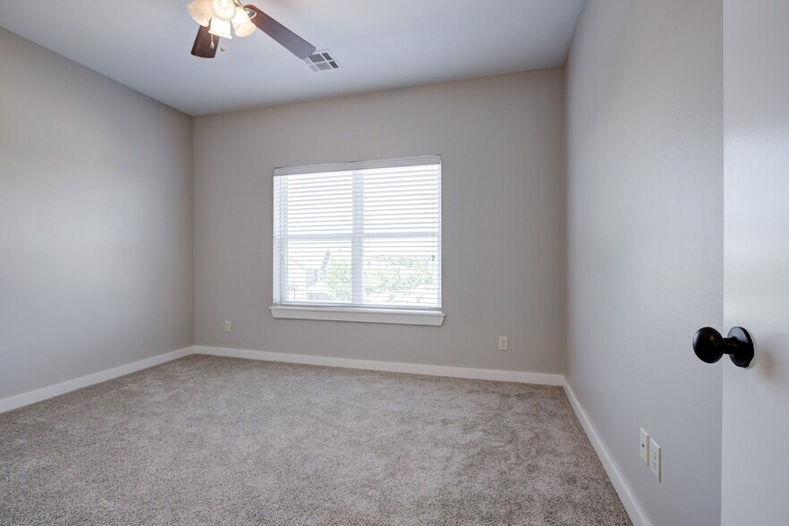 More Photos Of , Edmond Multifamily For Sale