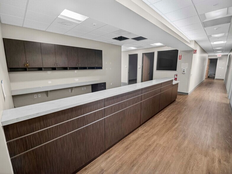 More Photos Of 1081 Long Beach Blvd, Long Beach Apartments For Lease