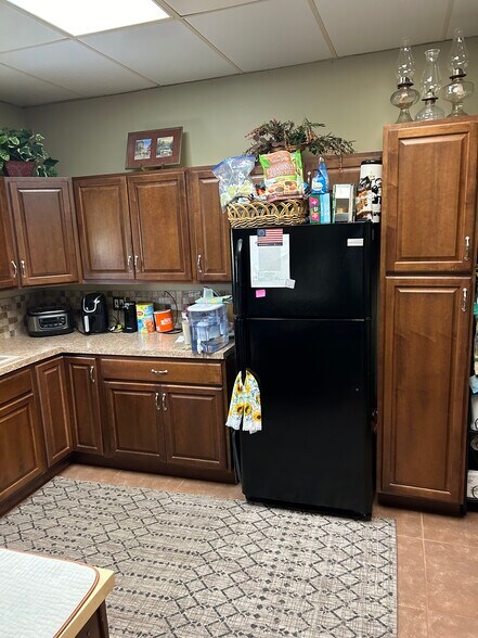 More Photos Of 92 Woodsdale Dr, Holiday Island Self Storage For Sale