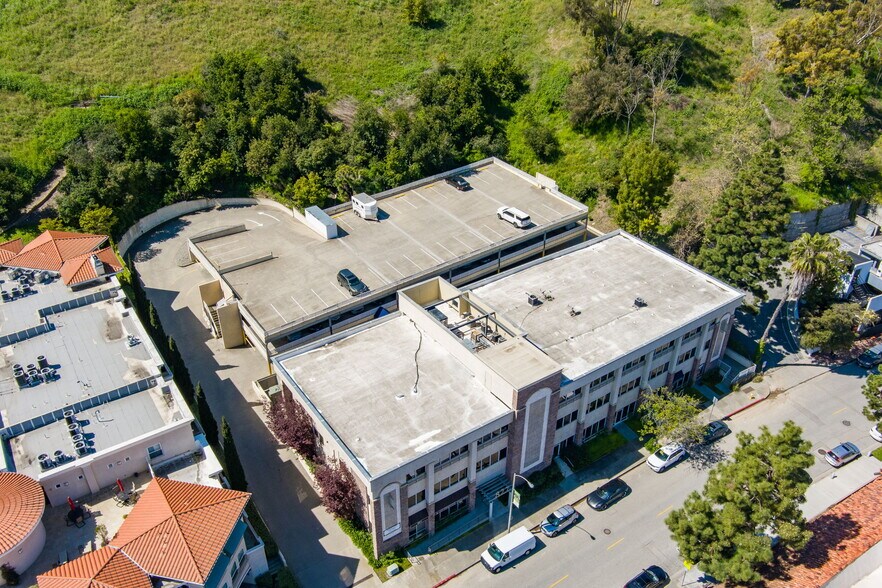 More Photos Of 827 Deep Valley Dr, Rolling Hills Estates Medical For Sale