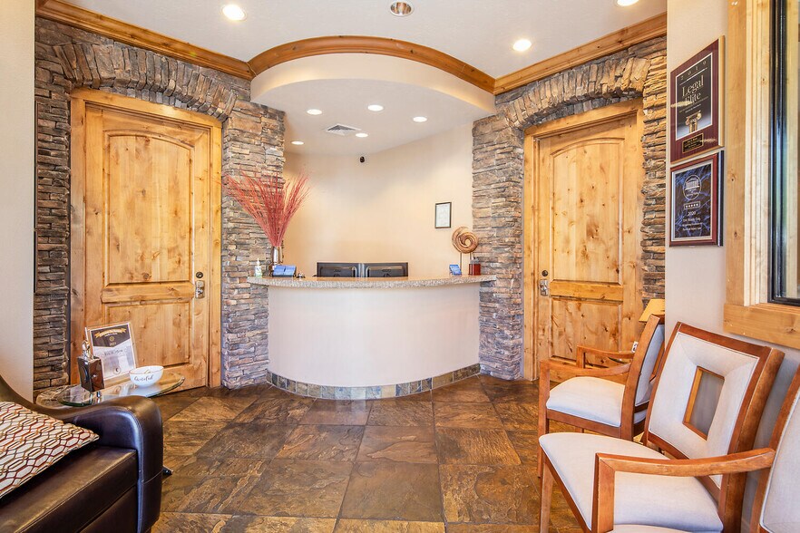 More Photos Of 7860 W Sahara Ave, Las Vegas Medical For Sale