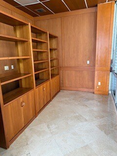 More Photos Of 4401 Tradewinds Ave, Lauderdale-by-the-Sea Medical For Sale