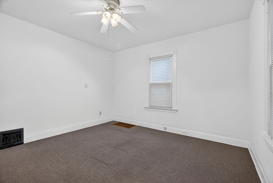 More Photos Of 1065 First Capitol Dr, Saint Charles Office For Lease