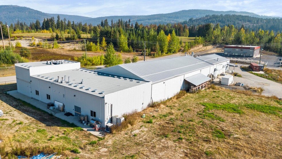 More Photos Of 4141 54 St SE, Salmon Arm Manufacturing For Sale