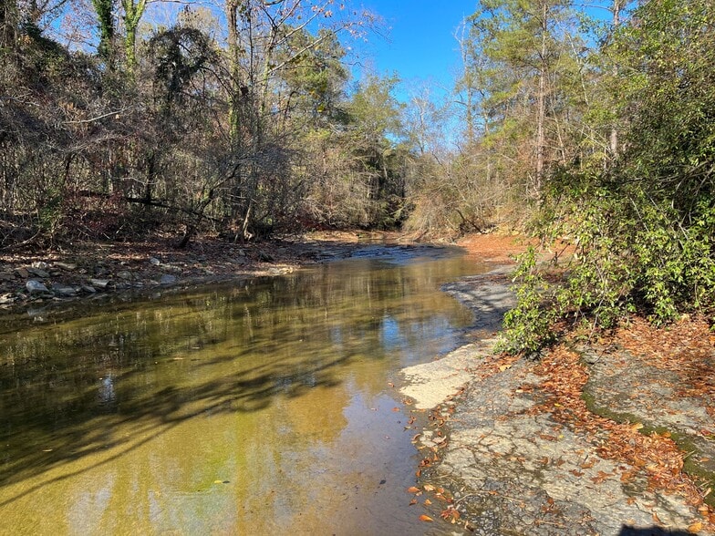 More Photos Of 2560 Rocky Ridge Rd, Birmingham Office For Sale