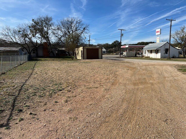 More Photos Of 902 Bevans St., Menard General Retail For Sale