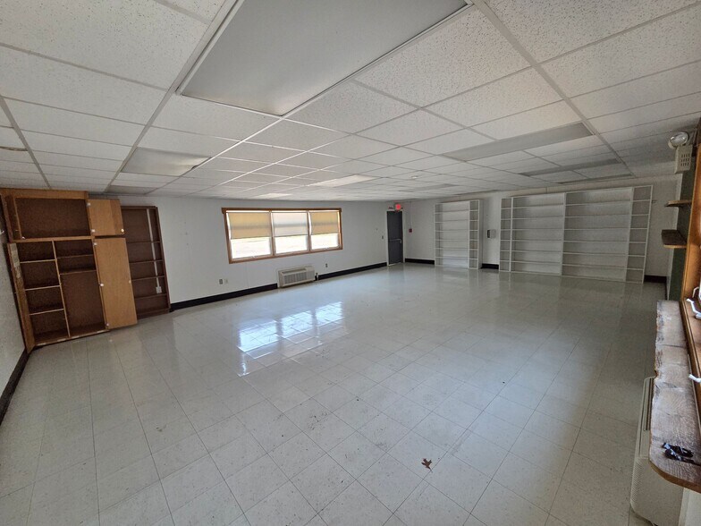 More Photos Of 15 Thelma Dr, Hope Valley Schools For Sale