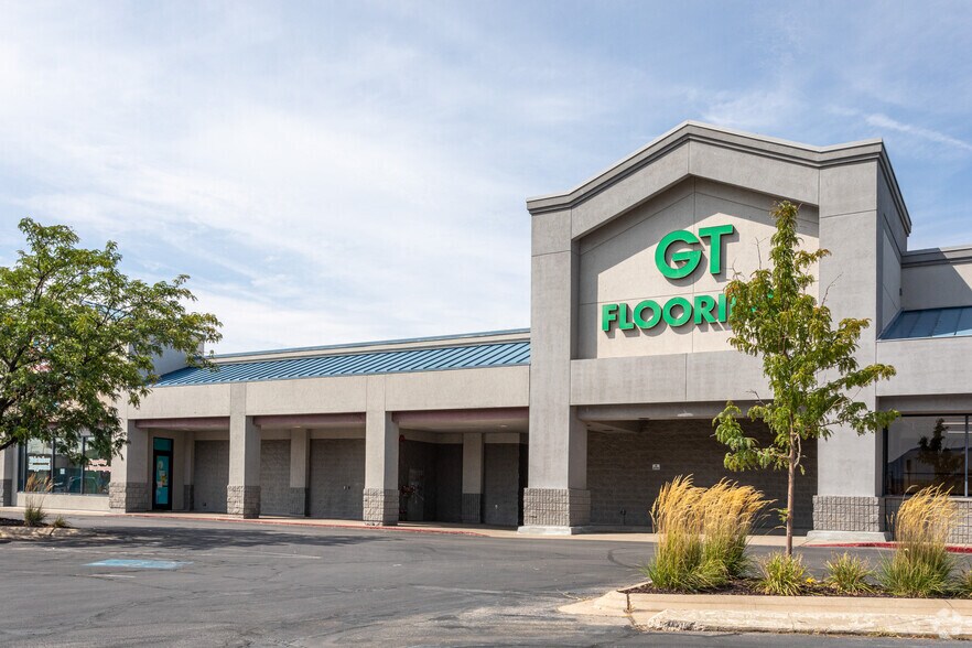 Primary Photo Of 5697 S 1900 W, Roy Freestanding For Lease