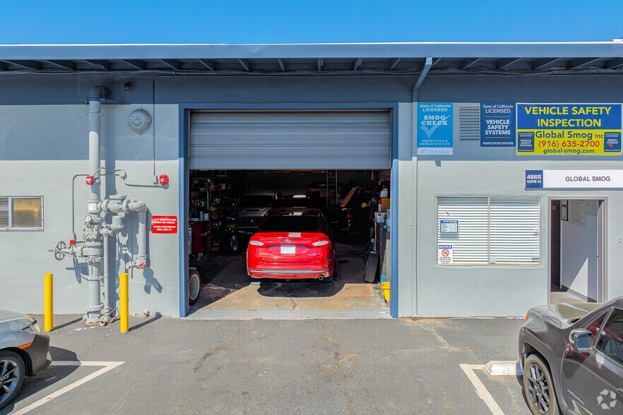 More Photos Of 4865 Pasadena Ave, Sacramento Flex For Lease