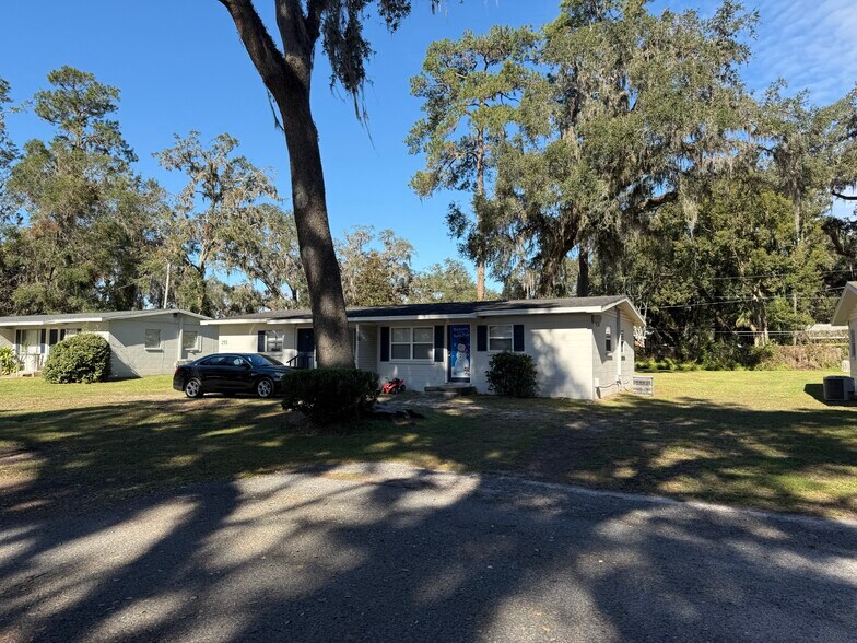 More Photos Of 283 SW Davaca Gln, Lake City Multifamily For Sale