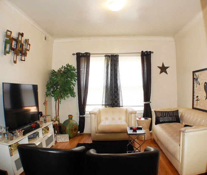 More Photos Of 1135-1141 N Lamon Ave, Chicago Apartments For Sale