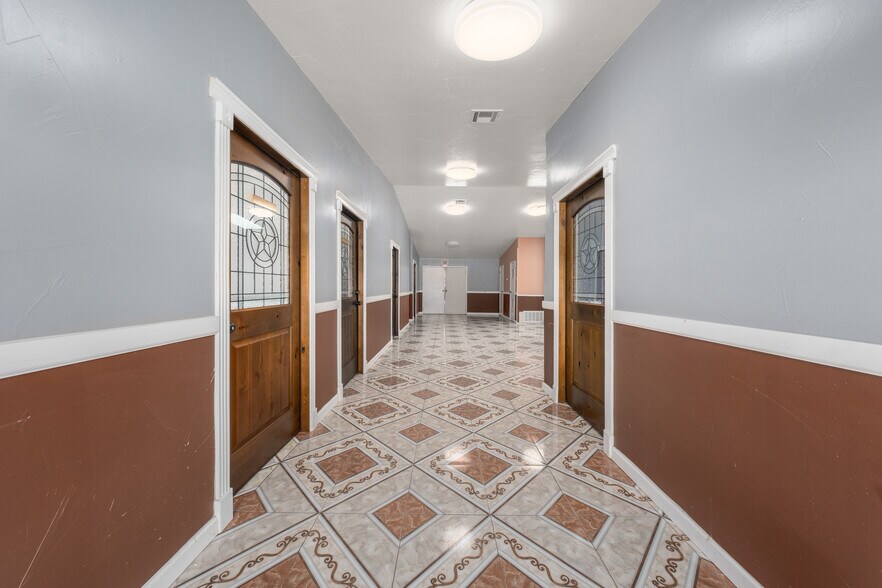 More Photos Of 3715 Bellmead Dr, Bellmead Office For Sale