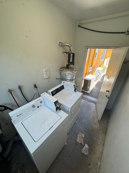 More Photos Of 2070 3rd St, Santa Clara Apartments For Sale