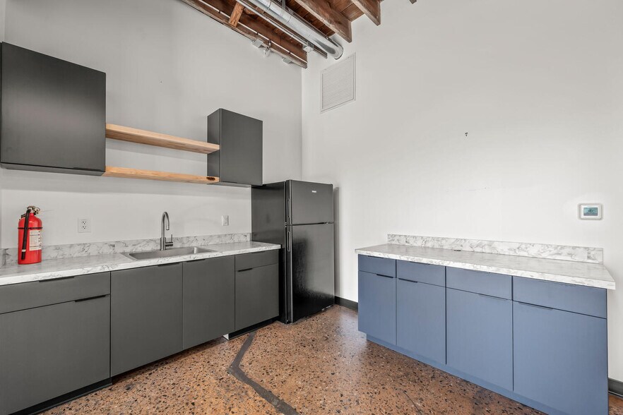 More Photos Of 618 E Ramseur St, Durham Office For Sale