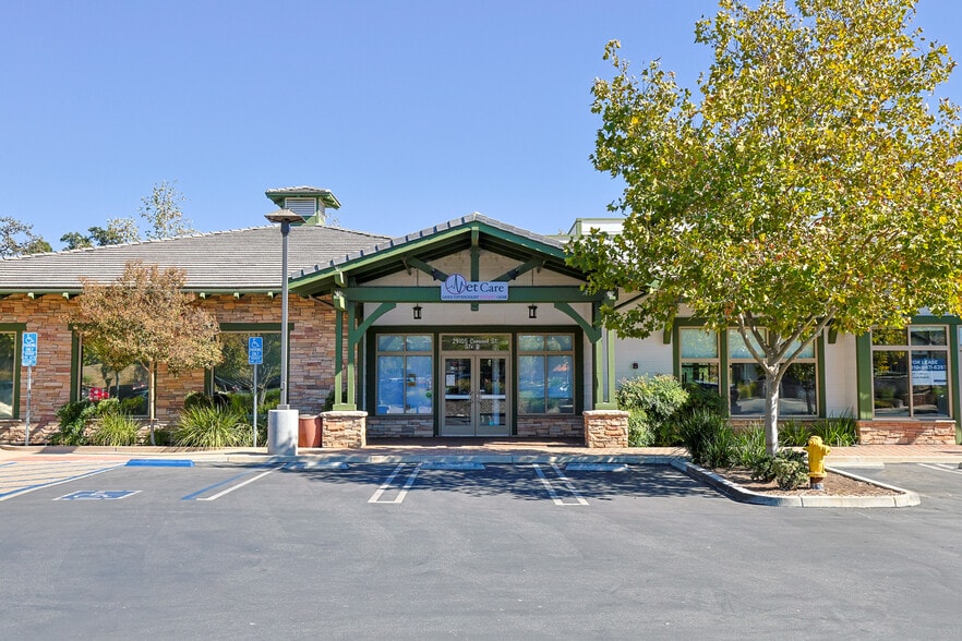 More Photos Of 29105-29125 Canwood St, Agoura Hills Restaurant For Lease