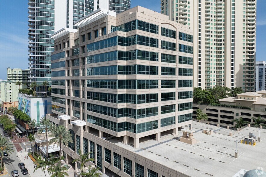 More Photos Of 450 E Las Olas Blvd, Fort Lauderdale Office For Lease