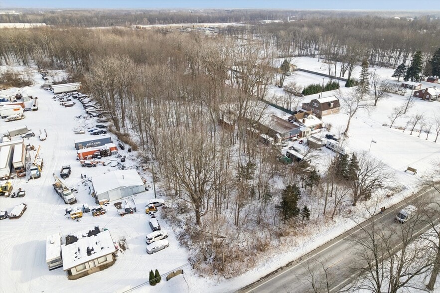 More Photos Of 0000 Huron River Dr, New Boston Land For Sale