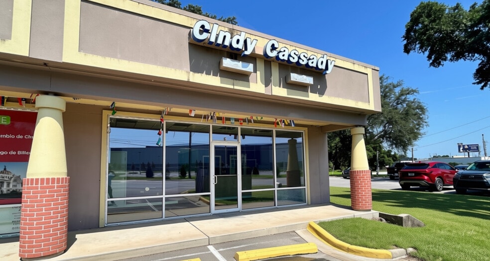 More Photos Of 6103 Tippin Ave, Pensacola General Retail For Lease