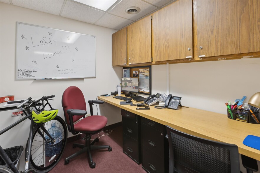 More Photos Of 615 S Euclid Ave, Bay City Medical For Sale