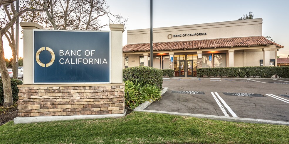 More Photos Of 621-701 S Rancho Santa Fe Rd, San Marcos Unknown For Lease