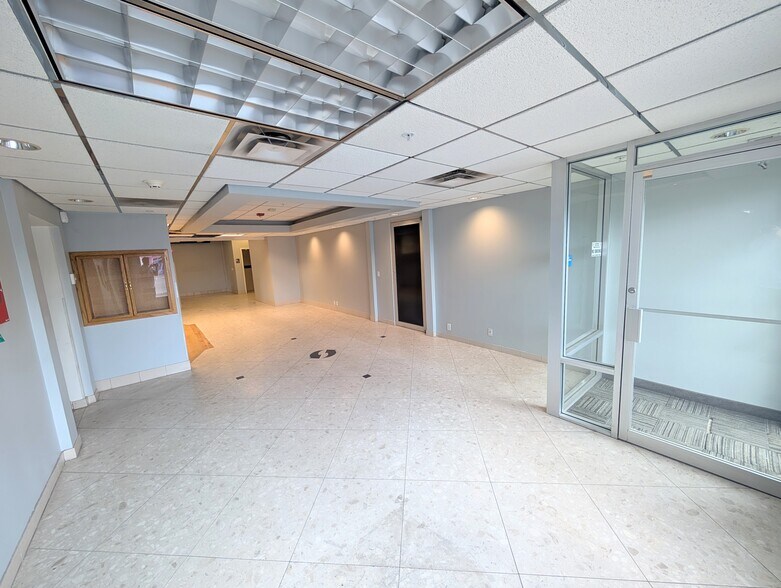 More Photos Of 720-758 S Redwood Rd, Salt Lake City Manufacturing For Lease