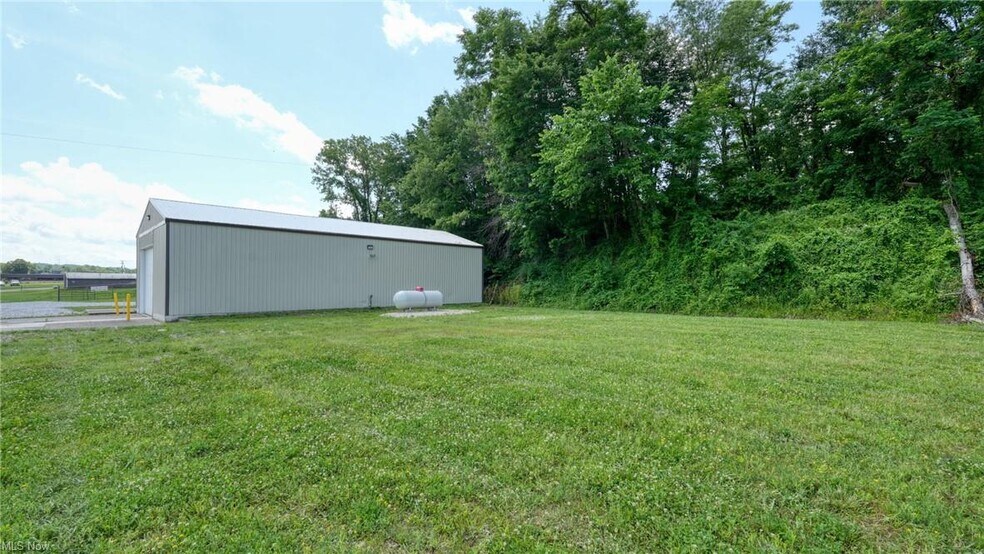More Photos Of 11126 E Pike Rd, Cambridge Light Manufacturing For Lease