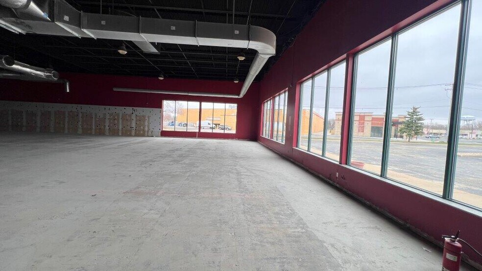 More Photos Of 1611-1617 Douglas Rd, Montgomery Unknown For Lease