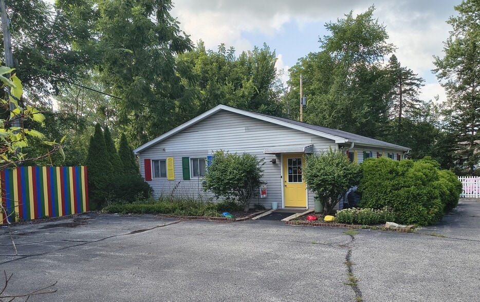 Primary Photo Of 7316 250th Ave, Salem Office For Lease