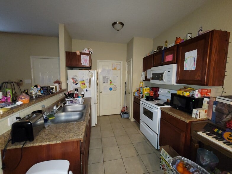 More Photos Of 10911 Baltic St, San Antonio Apartments For Sale