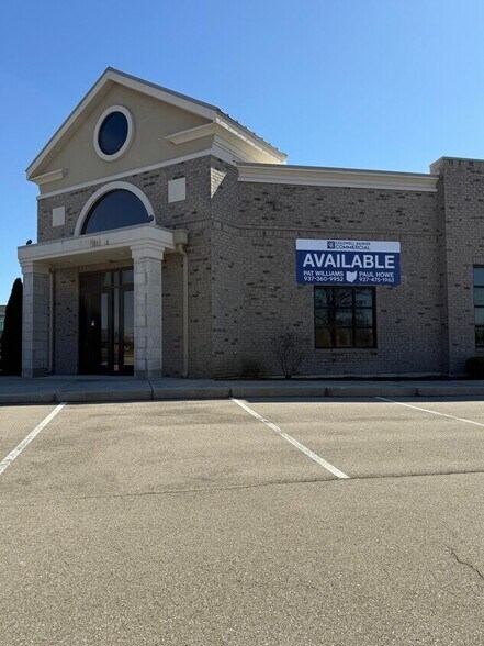 More Photos Of 8590 Yankee St, Dayton Medical For Lease