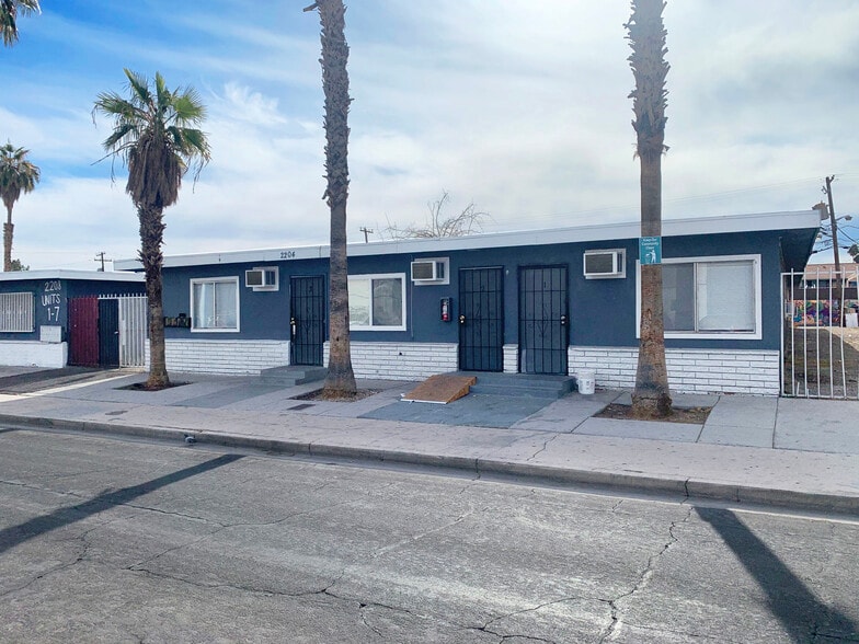 More Photos Of 2204 Sunrise Ave, Las Vegas Apartments For Sale